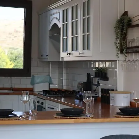 5 Km To Alacati, Luxury With Garden And Pool فيلة *